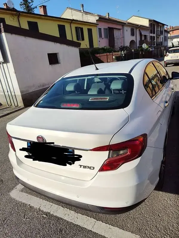 Usata Fiat Tipo Lounge 95 CV (69 kW) 2016 Bianco Berlina