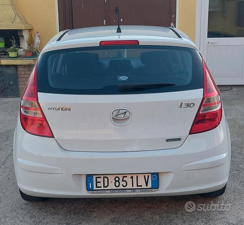 Occasion Hyundai i30 109 PK (80 kW) 2010 Wit Sedan