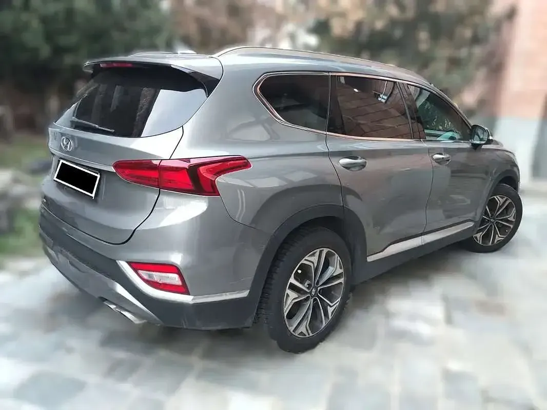 Usata Hyundai Santa Fe 200 CV (147 kW) 2019 Argento SUV