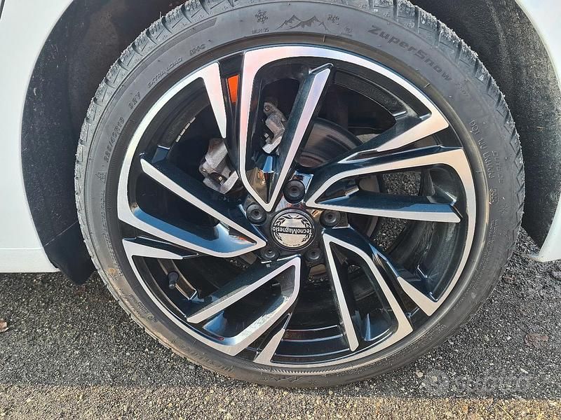 Usata VW Golf VIII 130 CV (95 kW) 2020 Bianco Berlina