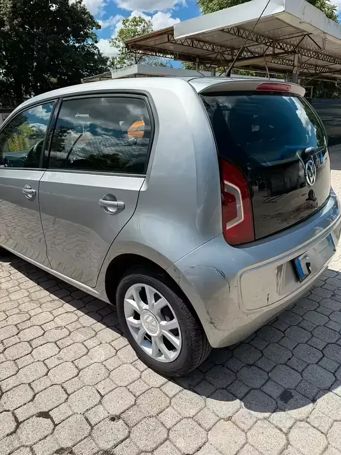 Usata VW up! 75 CV (55 kW) 2013 Grigio Utilitaria
