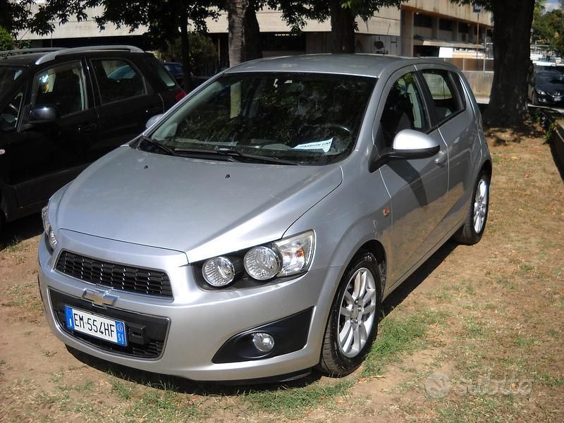 Usata Chevrolet Aveo LTZ 95 CV (69 kW) 2012 Argento Berlina