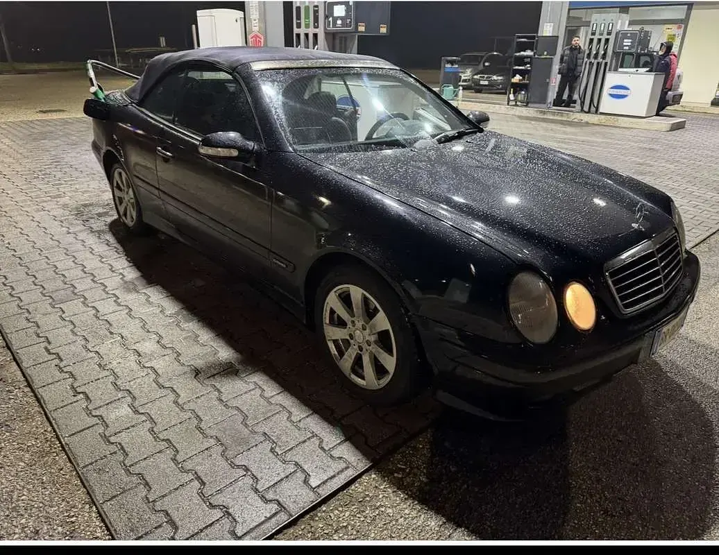 Usata Mercedes CLK200 Elegance 136 CV (100 kW) 2000 Cabrio