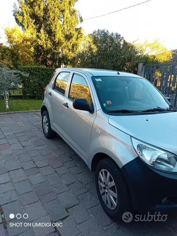 Usata Daihatsu Terios 105 CV (77 kW) 2007 Grigio SUV