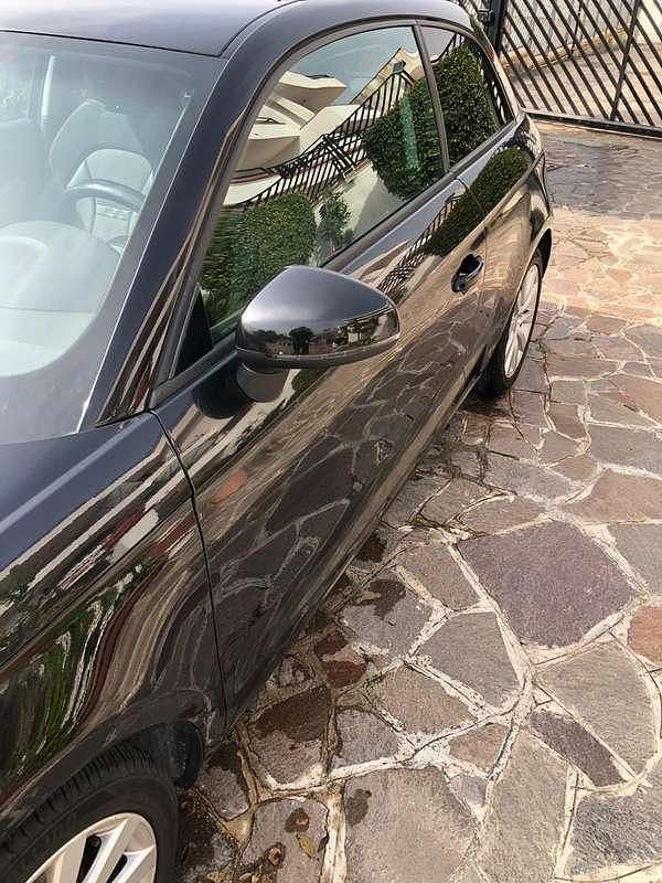 Usata Audi A1 Ambition 105 CV (77 kW) 2010 Nero Utilitaria
