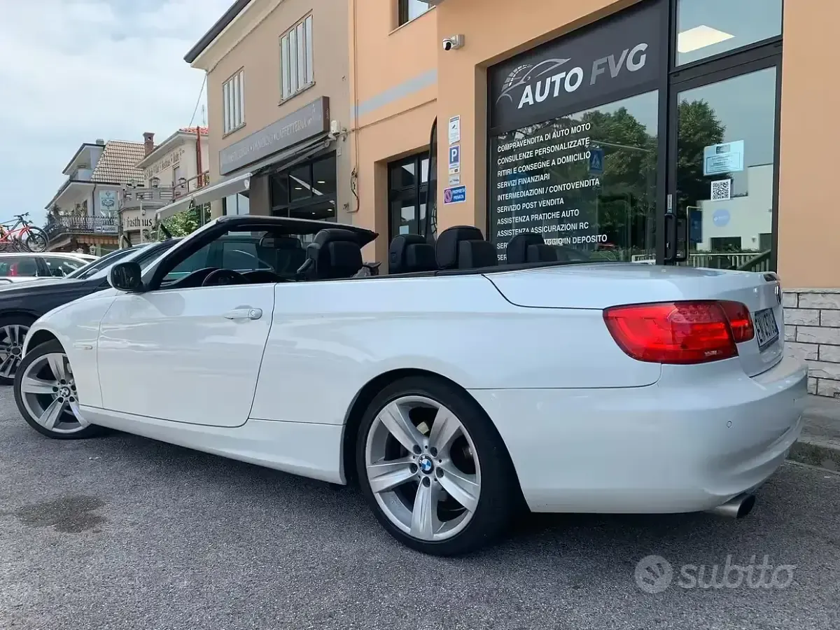 Usata BMW 320 Cabriolet 184 CV (135 kW) 2012 Bianco Cabrio