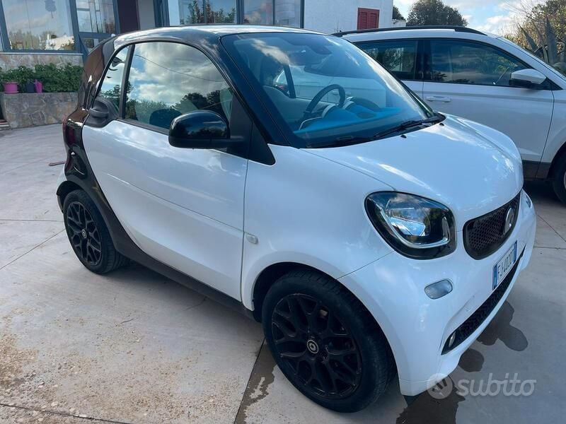 Bianco Usata 2017 Smart ForTwo Coupé Coupé | 12.500 € (Buon prezzo) - Immagine 1/4