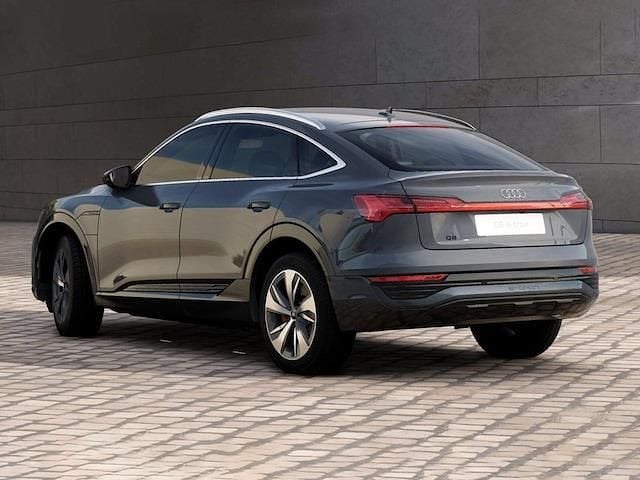 Usata Audi Q8 e-tron Advanced Plus 250 kW (340 CV) 2024 Grigio magnete SUV
