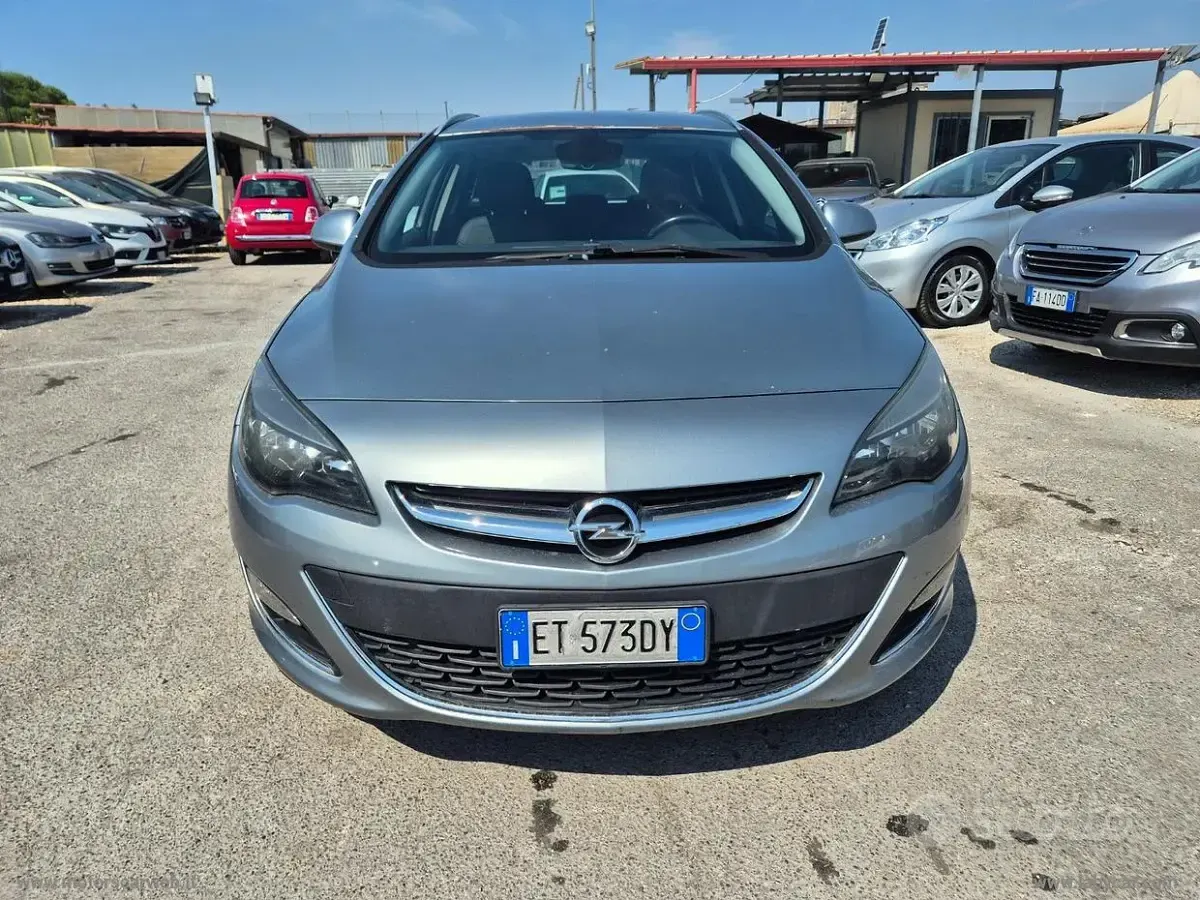 Usata Opel Astra Cosmo 130 CV (95 kW) 2013 Station wagon