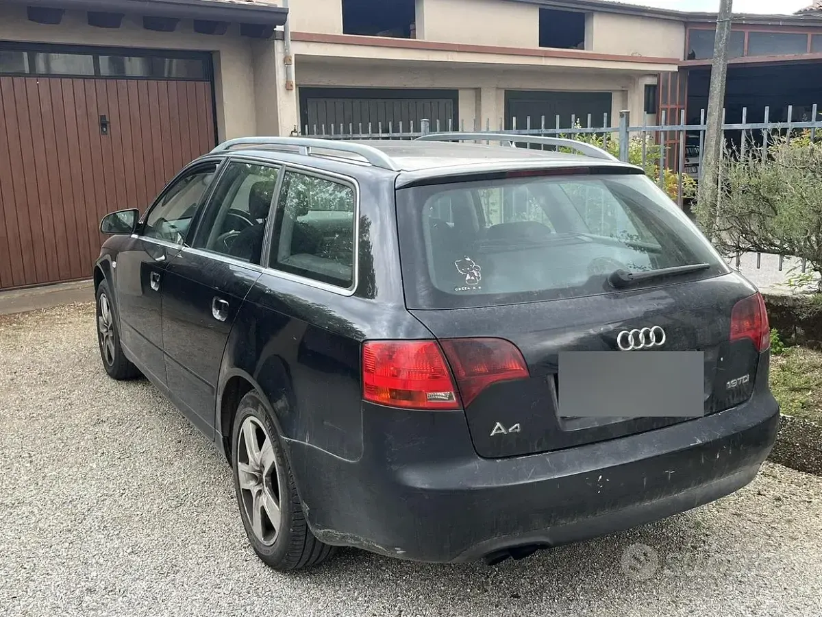 Usata Audi A4 120 CV (88 kW) 2008 Nero Station wagon