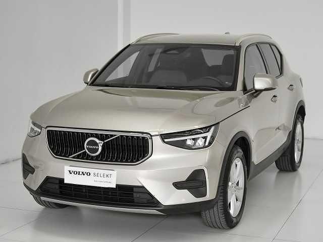 Usata Volvo XC40 120 CV (88 kW) 2023 Grigio SUV