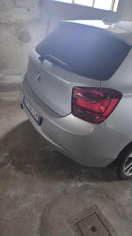 Usata BMW 118 143 CV (105 kW) 2014 Argento Utilitaria