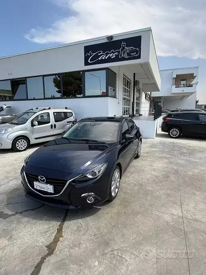 Usata Mazda 3 Exceed 105 CV (77 kW) 2017 Bluazzurro Berlina