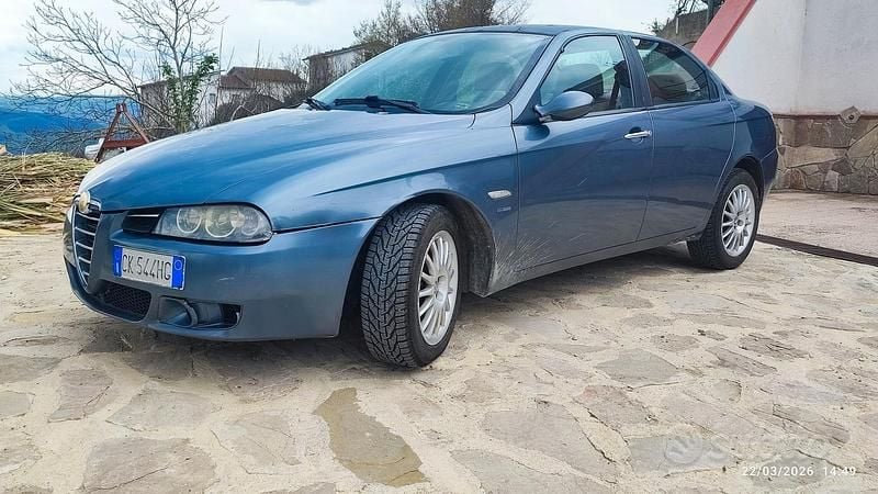 Usata Alfa Romeo 156 115 CV (84 kW) 2003 Grigio Berlina