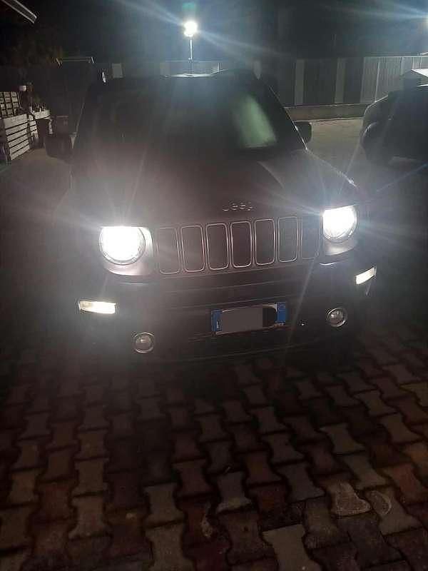 Usata Jeep Renegade Limited 120 CV (88 kW) 2020 Blu/azzurro SUV