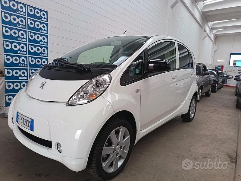 Usata Peugeot iON Active 35 kW (48 CV) 2018 Bianco Utilitaria