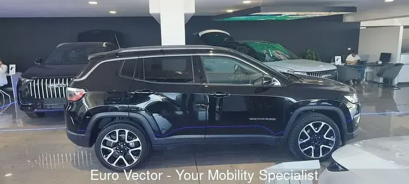 Usata Jeep Compass Limited 120 CV (88 kW) 2018 Nero SUV