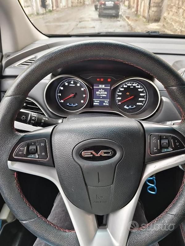 Usata EVO Evo 4 114 CV (83 kW) 2022 Marrone SUV