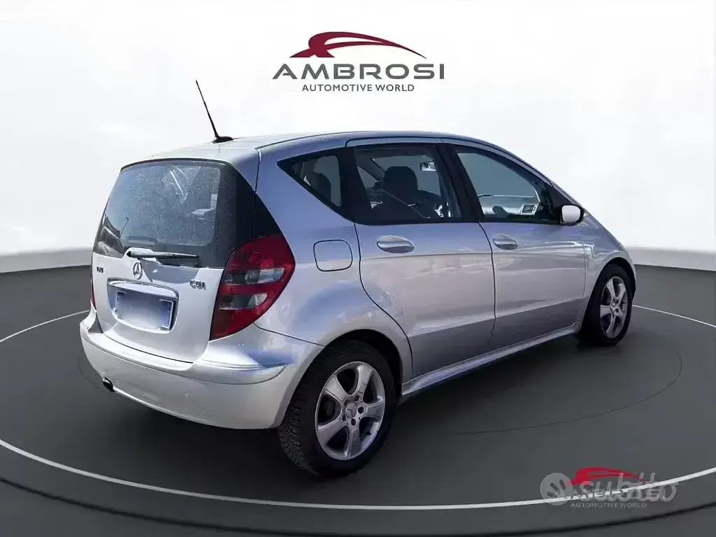 Usata Mercedes A180 Avantgarde 109 CV (80 kW) 2006 Grigio
