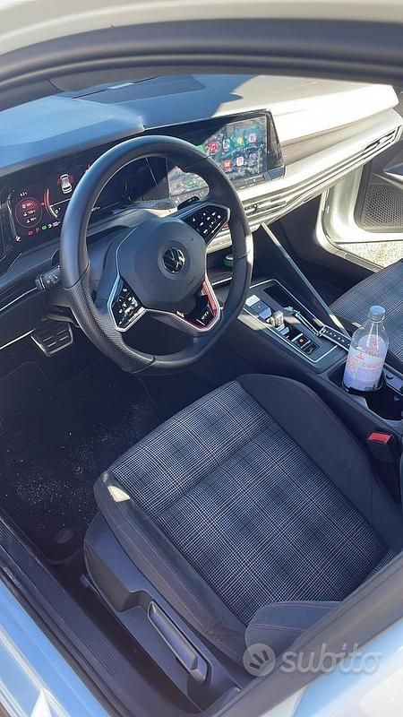 Usata VW Golf VIII GTI 245 CV (180 kW) 2022 Bianco Berlina
