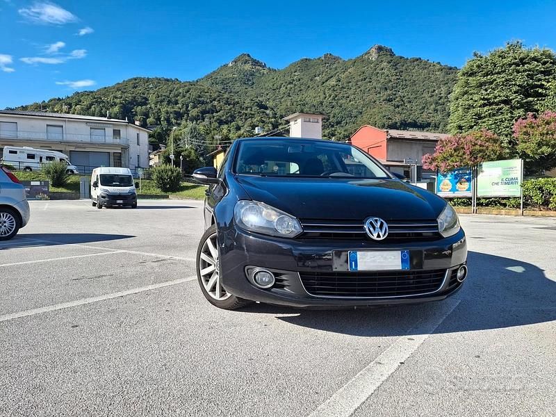 Usata VW Golf VI Highline 105 CV (77 kW) 2011 Nero Utilitaria