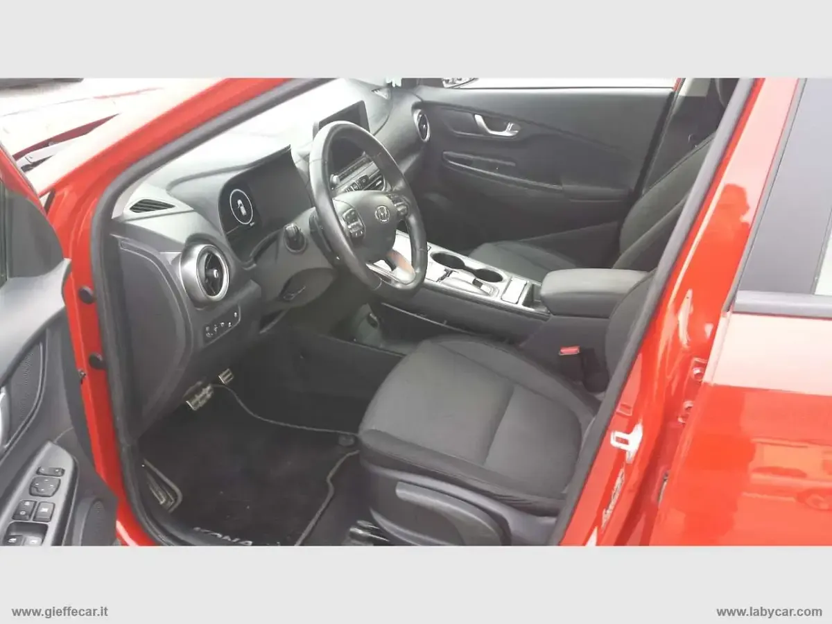 Usata Hyundai Kona 25 kW (35 CV) 2022 Rosso SUV