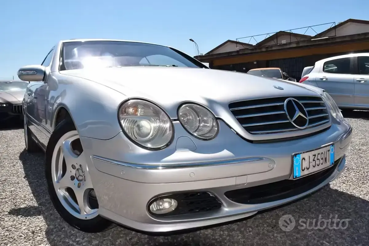 Usata Mercedes CL500 306 CV (225 kW) 2003 Grigio Coupé