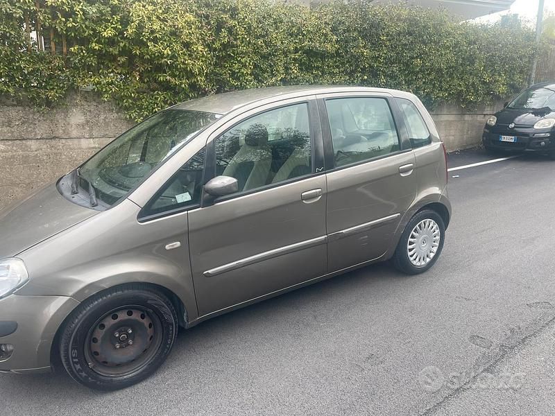 Usata Lancia Musa 69 CV (50 kW) 2007 Monovolume