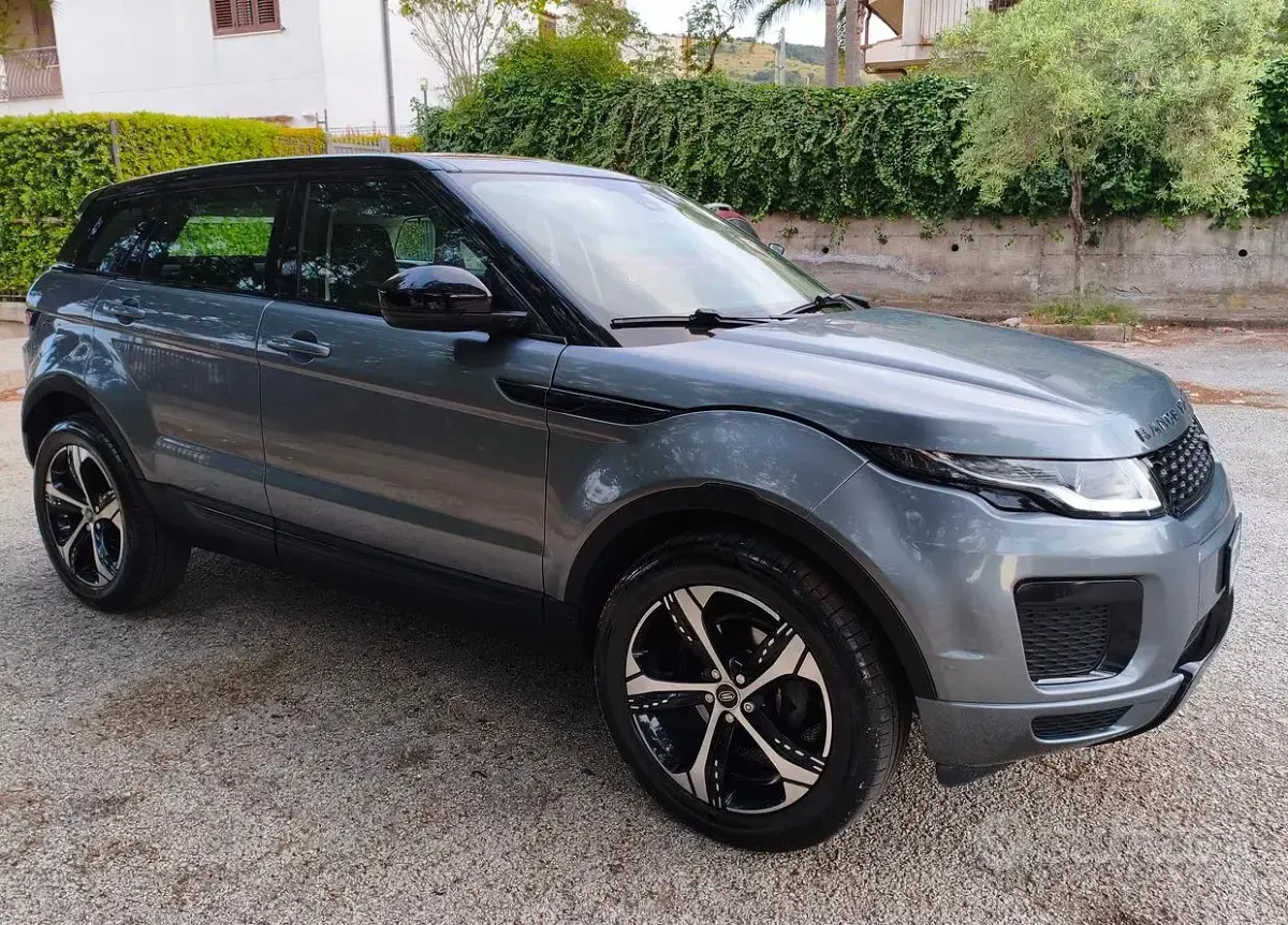 Usata Land Rover Range Rover evoque 150 CV (110 kW) 2013 Grigio SUV