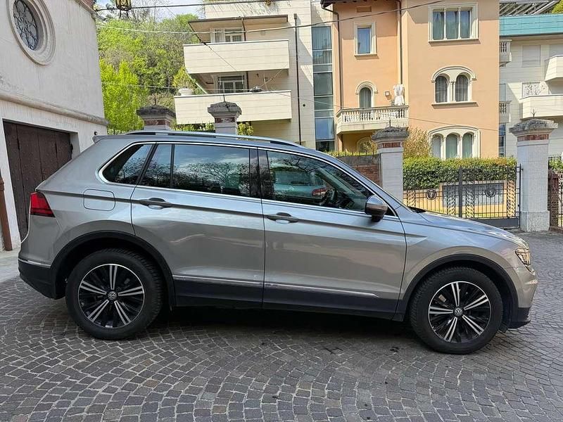 Usata VW Tiguan Advance 179 CV (131 kW) 2018 Argento SUV