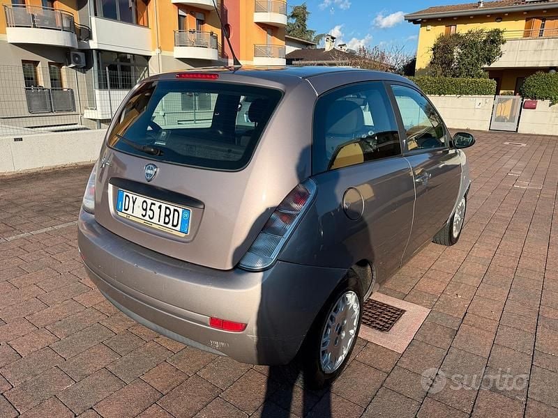 Usata Lancia Ypsilon 60 CV (44 kW) 2009 Other Utilitaria