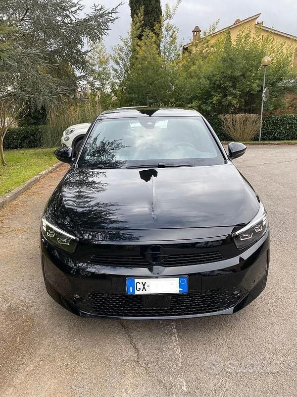Usata Opel Corsa 101 CV (74 kW) 2025 Nero Berlina