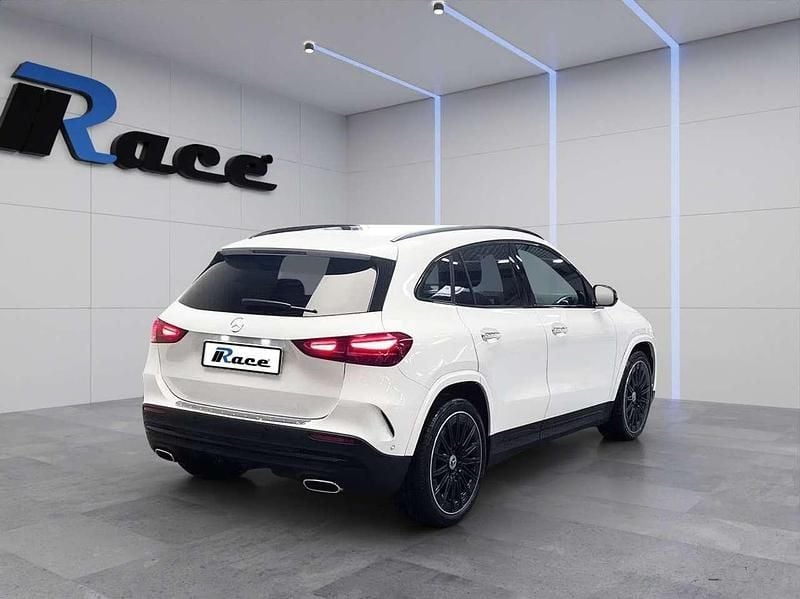 Usata Mercedes GLA200 Premium 163 CV (119 kW) 2025 Bianco SUV