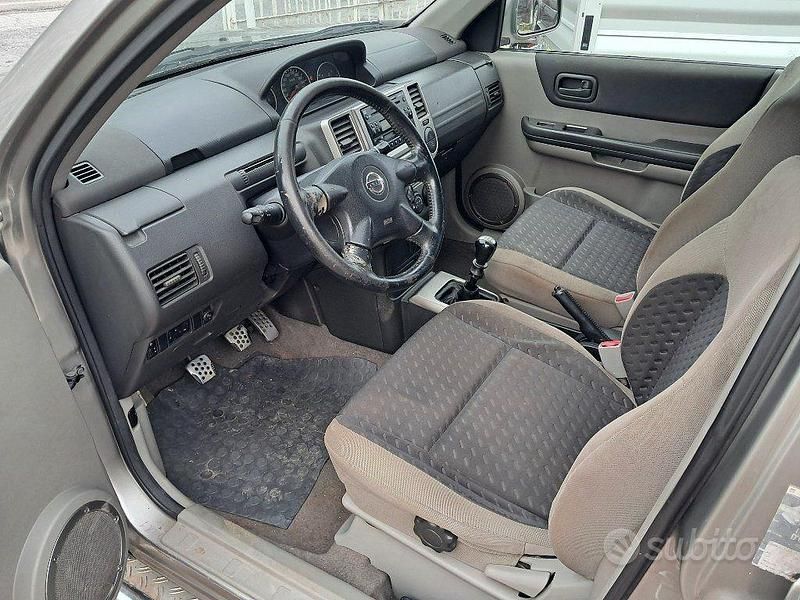 Usata Nissan X-Trail 2005 Grigio SUV