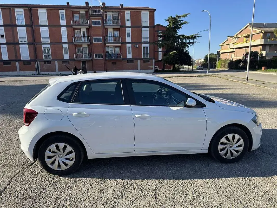Usata VW Polo Highline 90 CV (66 kW) 2018 Bianco Utilitaria
