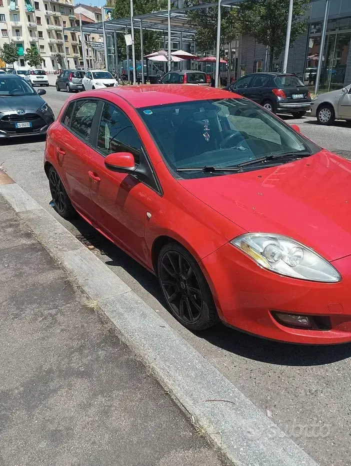 Usata Fiat Bravo 150 CV (110 kW) 2007 Rosso Utilitaria