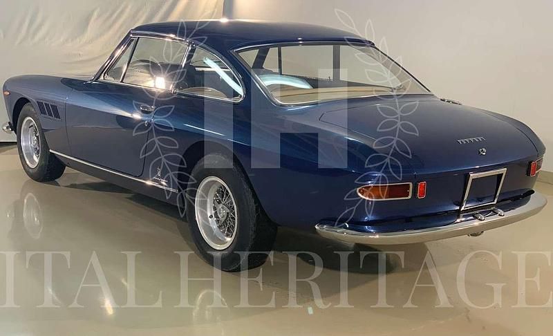 Usata Ferrari 330 300 CV (220 kW) 1964 Blu Coupé