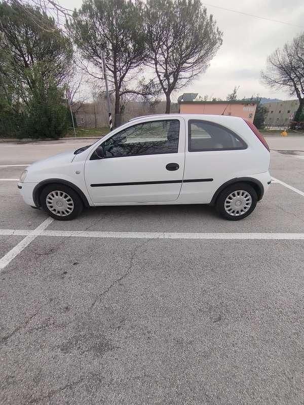 Occasion Opel Corsavan 69 ch (50 kW) 2004 Citadine