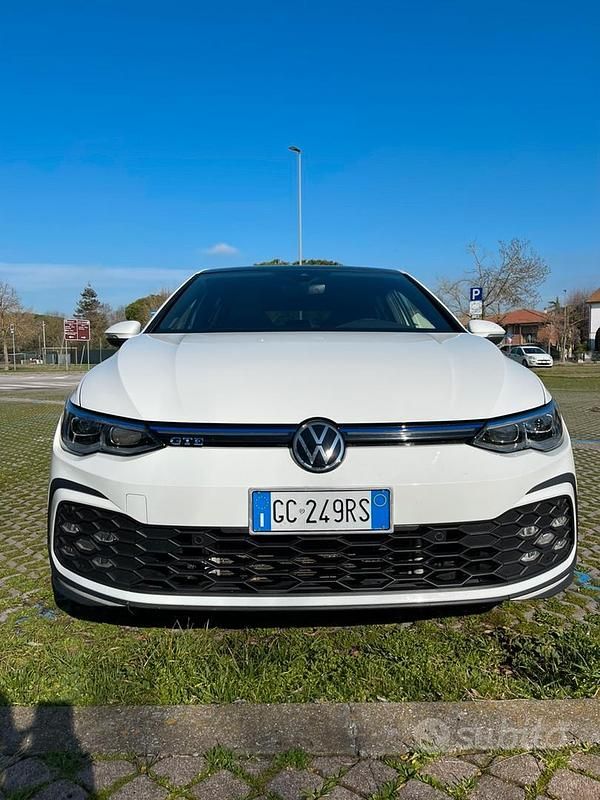 Usata VW Golf VIII GTE 2021 Bianco Berlina