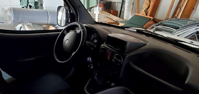 Usata Fiat Doblò Active 105 CV (77 kW) 2006 Bianco Monovolume