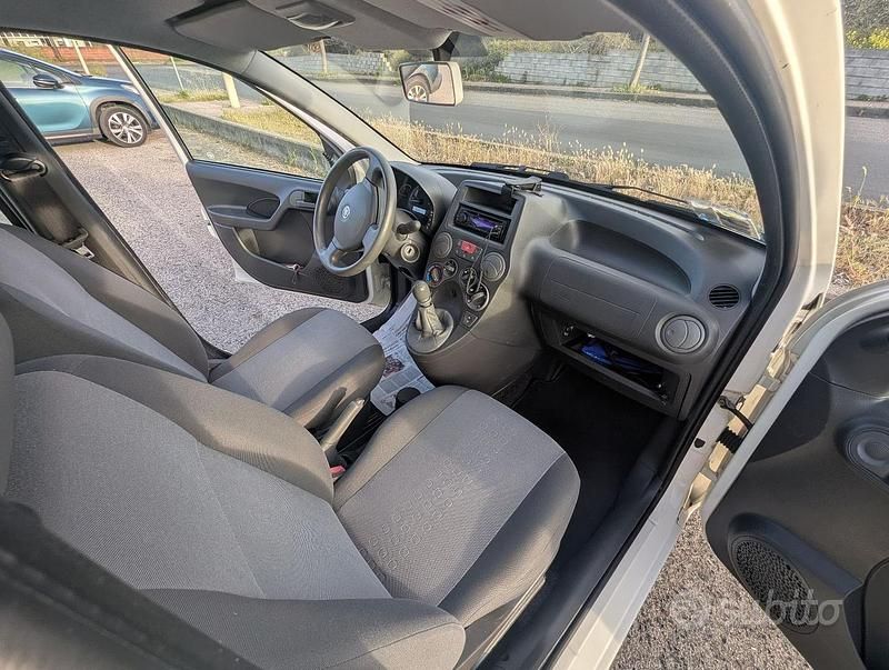 Usata Fiat Panda Dynamic 69 CV (50 kW) 2012 Bianco Utilitaria