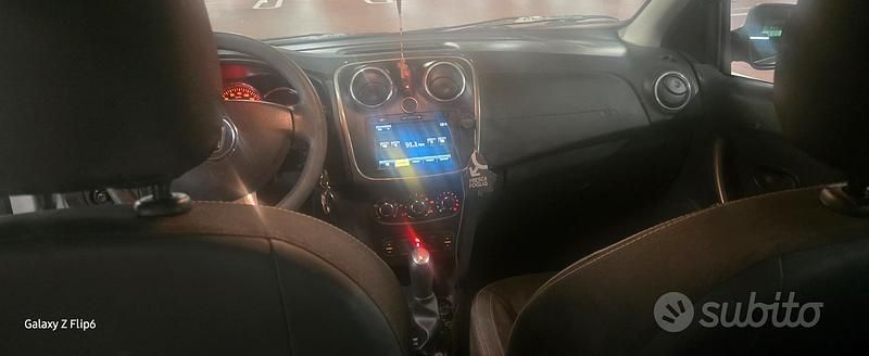 Usata Dacia Sandero 75 CV (55 kW) 2013 Grigio Utilitaria