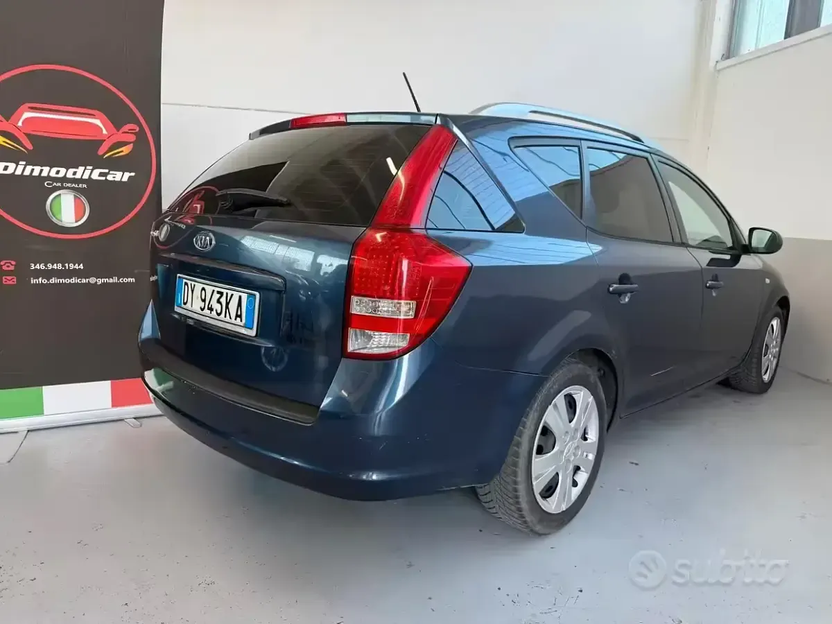 Usata Kia Ceed EX 109 CV (80 kW) 2009 Blu Utilitaria
