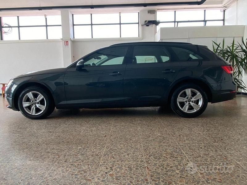 Usata Audi A4 Business 150 CV (110 kW) 2016 Grigio Station wagon