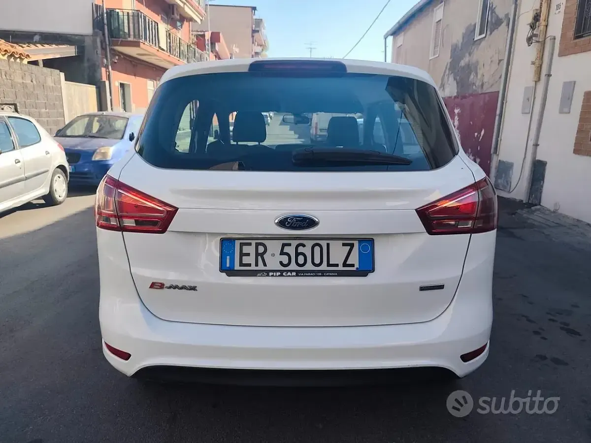 Usata Ford B-MAX 95 CV (69 kW) 2013 Bianco Monovolume