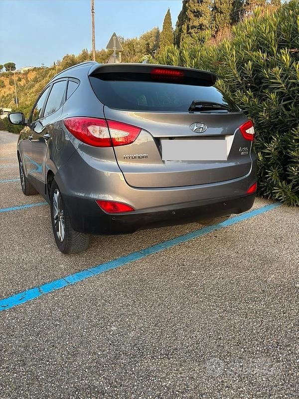 Usata Hyundai ix35 Xpossible 116 CV (85 kW) 2014 Grigio SUV