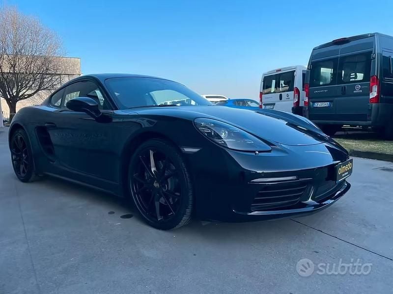 Usata Porsche 718 Cayman 300 CV (220 kW) 2021 Nero Coupé