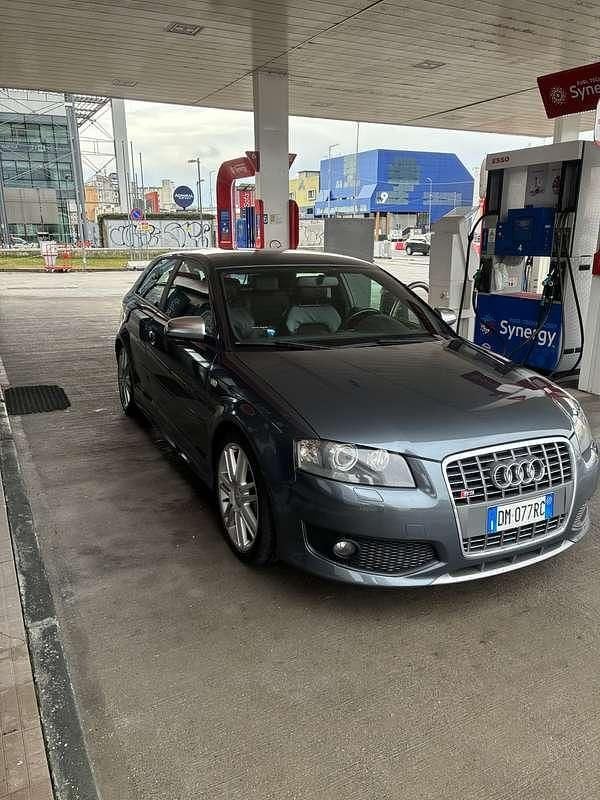 Usata Audi S3 265 CV (194 kW) 2006 Grigio Utilitaria