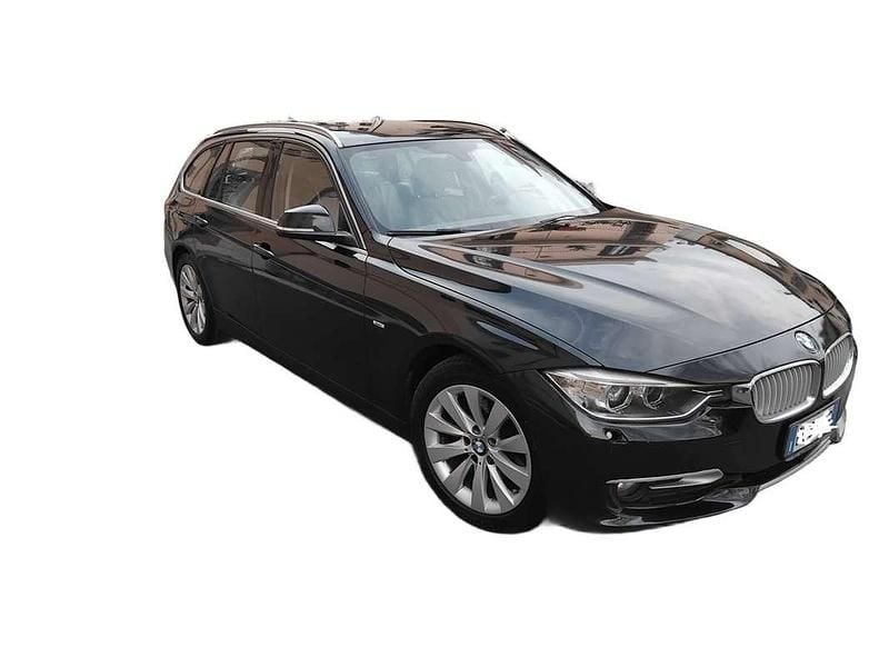 Usata BMW 318 90 CV (66 kW) 2001 Nero Station wagon