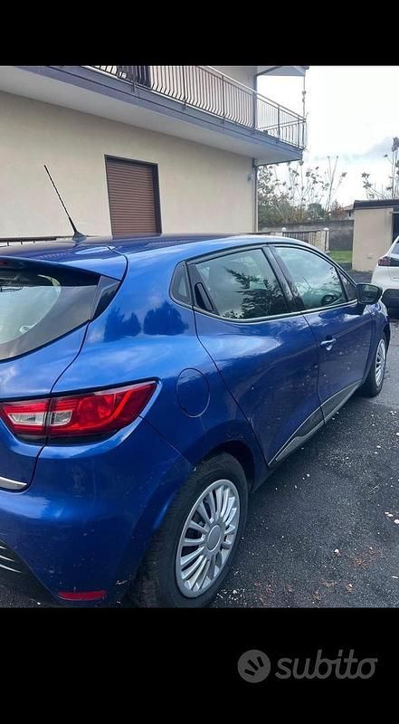 Usata Renault Clio IV Zen 90 CV (66 kW) 2019 Blu Berlina